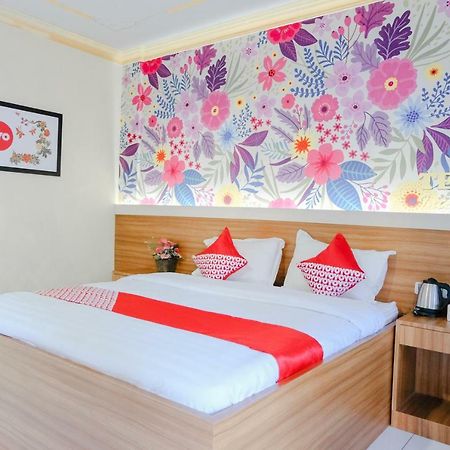 Oyo 940 Telaga Mas International Otel Sarangan Dış mekan fotoğraf